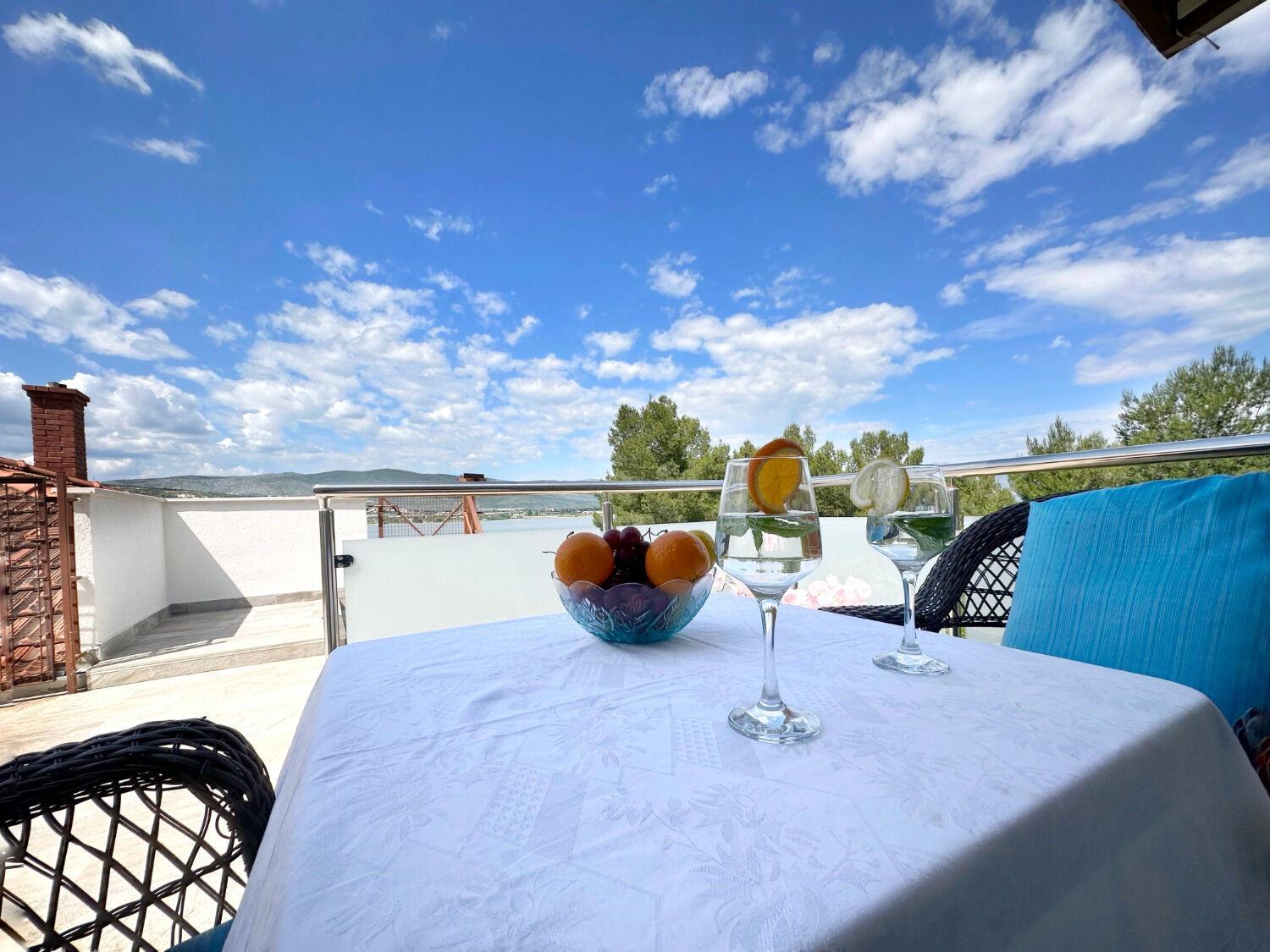 Apartments Vini Трогир Экстерьер фото