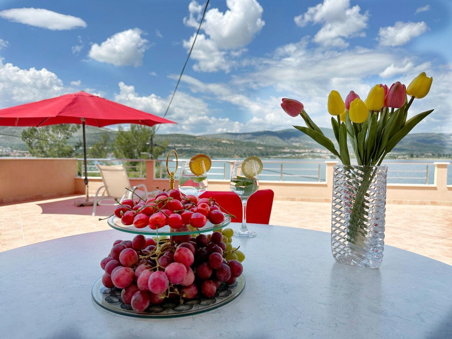Apartments Vini Трогир Экстерьер фото