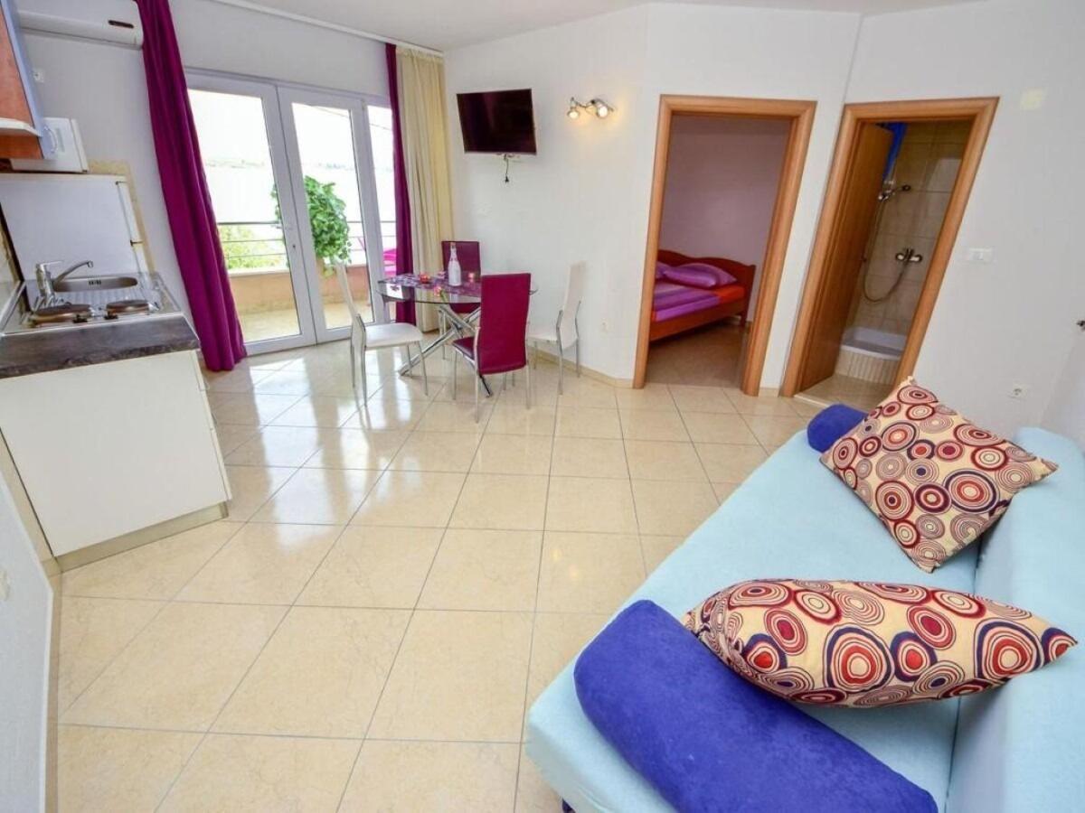 Apartments Vini Трогир Экстерьер фото